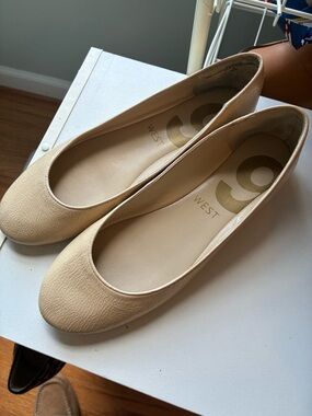 Nine West Neutral Tan Leather Ballet Flats